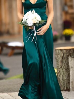 david's bridal green sequin dress David's Bridal | Dresses | Davids Bridal Sequin Gown Size 9 Deep Emerald  Green